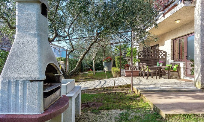Vinkuran Apartamento | Apartamento en Vinkuran con Terraza Jardín