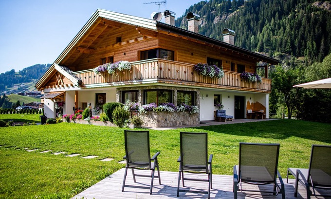 Selva di Val Gardena Apartamento | Apartamento "Piciulei Grant" con vistas a la montaña, jardín y Wi-Fi