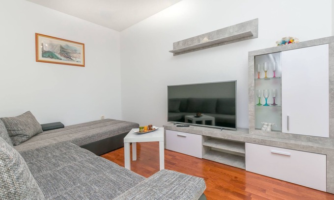 Dugi Rat Apartamento | Apartamento Ivano (61101-A1) - Dugi Rat