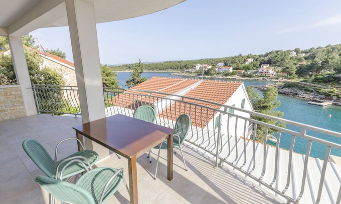 Cove Basina (Jelsa) Apartamento | Apartamento Ivo (38672-A2) - Basina