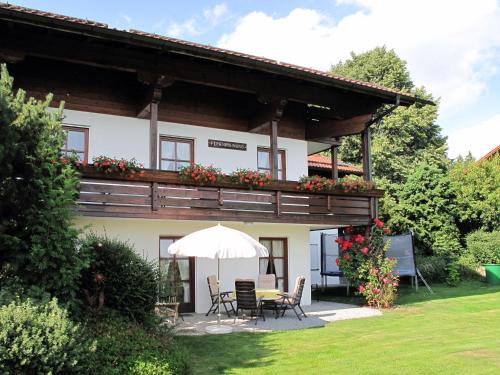 Bischofsmais Apartamento | Apartment Janik by Interhome