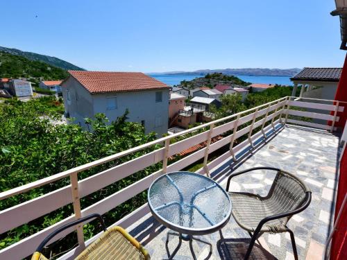 Cesarica Apartamento | Apartment Jelena by Interhome