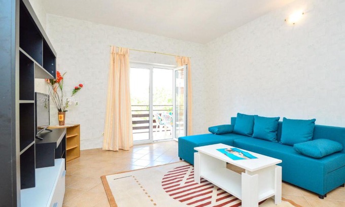 Vodice Apartamento | Apartment Josipa by Interhome