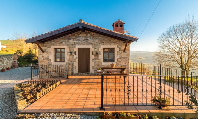 Villacarriedo Apartamento | Apartamento 'Juntana 2' con vistas a la montaña, terraza compartida y Wi-Fi