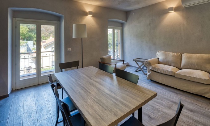 Arenzano Apartamento | Apartment just minutes from downtown and the beach.
