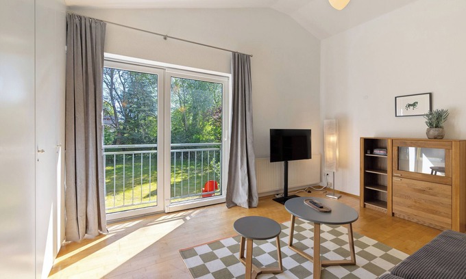 Jever Apartamento | Apartamento 'K4 Mit Gartenblick' con terraza privada, jardín compartido y Wi-Fi