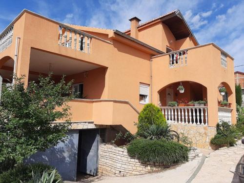 Gornji Karin Apartamento | Apartment Karla