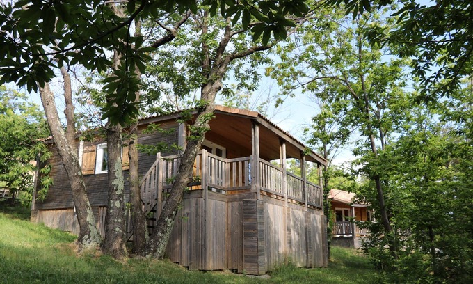 Gravieres Casa | Apartamento 'Kevin- Mas Lachamp' con vistas a la montaña, piscina compartida y aire acondicionado.