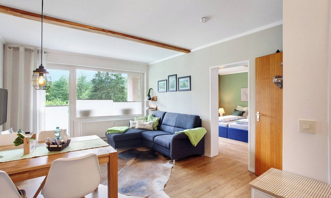Gudenhagen Apartamento | Apartamento 'Kleine Auszeit' con jardín compartido, balcón y Wi-Fi