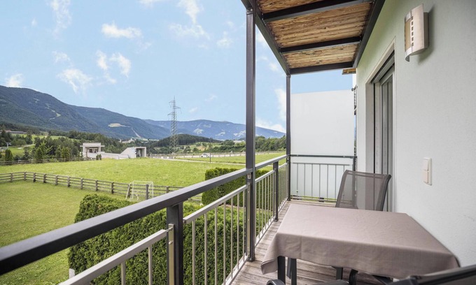 Perca Apartamento | Apartamento 'Kronsun Harmonie' con vistas a la montaña, jardín compartido y Wi-Fi
