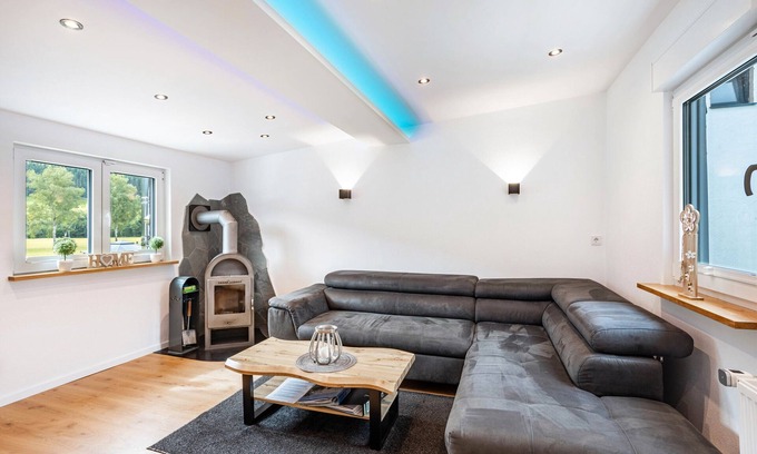 Saalhausen Apartamento | Apartamento 'Kurparkblicksauerland' con vistas a la montaña, Wi-Fi y aire acondicionado