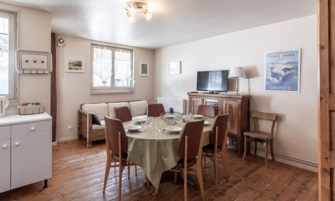 Saint-Ferreol Apartamento | Apartamento 'L'Ancolie' con vistas a la montaña, terraza compartida y Wi-Fi