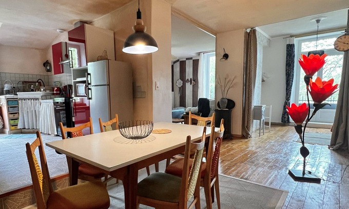 Foncine-le-Haut Apartamento | Apartment "La 5ème Saison" nomad spirit - summer-winter resort of Foncine le Ht.
