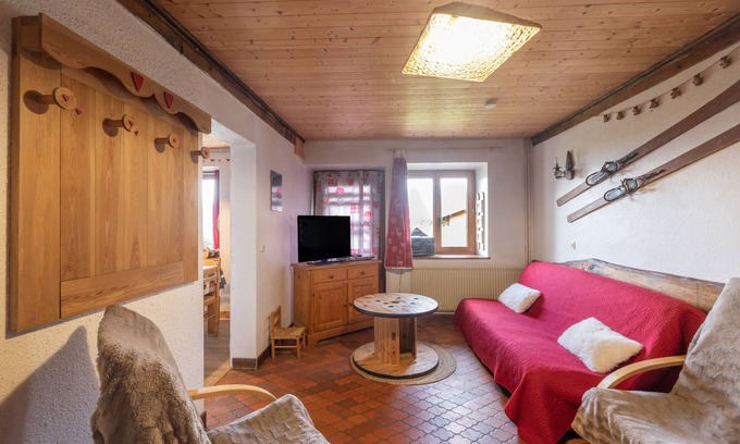 Cordon Apartamento | Apartamento 'La Charbonnière' con vistas a la montaña, jardín privado y Wi-Fi
