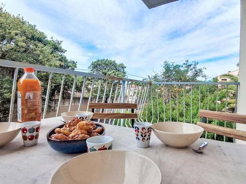 Six-Fours-les-Plages Apartamento | Apartment La siesta by Interhome