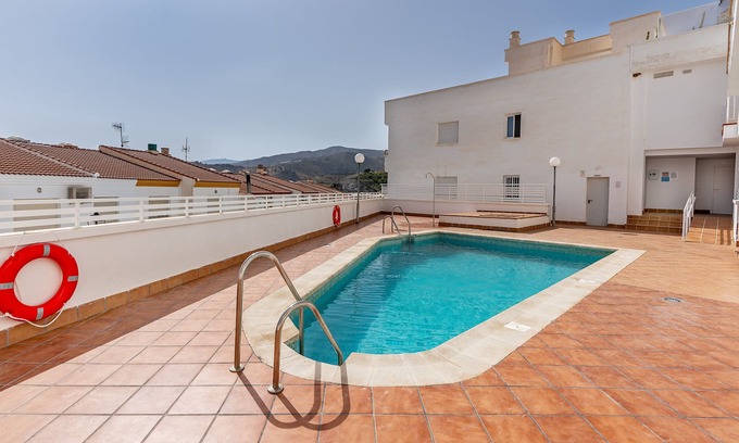 Polopos Apartamento | Apartment 'La Guapa De Baños' with Shared Pool and Balcony
