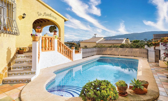 Orba Apartamento | Apartamento "La Mandarina" con vistas a la montaña, piscina, Wi-Fi, aire acondicionado y terraza