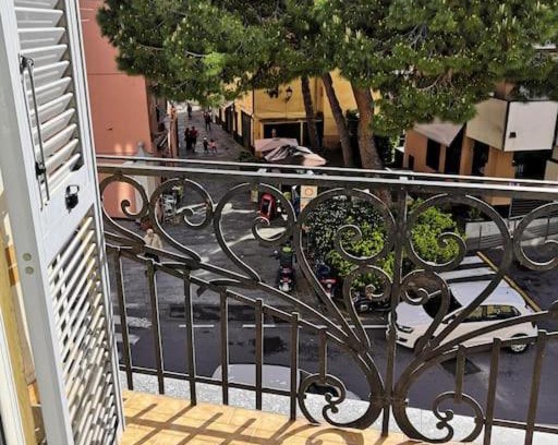 Varazze Apartamento | Apartment La Marina near the sea