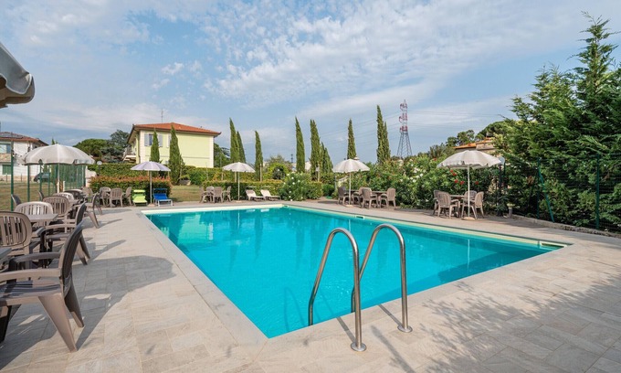 Altopascio Apartamento | Apartamento 'La Palazzina Della Meridiana' con Piscina Comunitaria, Wi-Fi y Aire Acondicionado