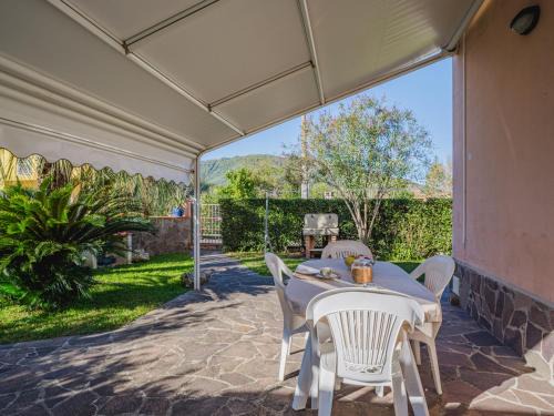Ameglia Apartamento | Apartment La Palma by Interhome