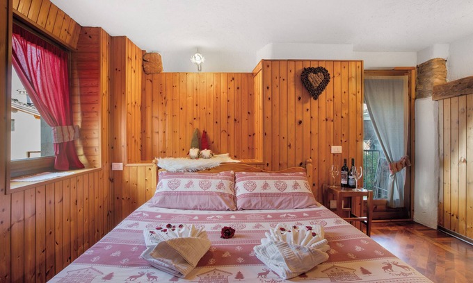 Plan D'introd Apartamento | Apartamento 'La Petite Maisonnette' con vistas a la montaña y balcón