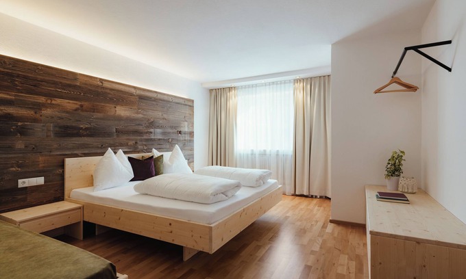 Molini di Tures Apartamento | Piso de vacaciones "La Residenz" con vista a la montaña y WLAN