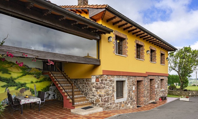 Carreño Apartamento | Apartamento 'La Tenada' con terraza privada, jardín privado y Wi-Fi