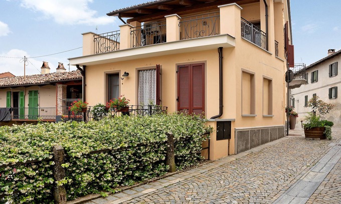 Verduno Casa | Apartamento 'La Terrazza' con vistas a la montaña, Wi-Fi y aire acondicionado