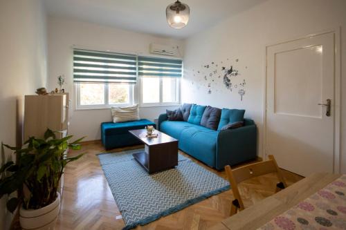 Leon Apartamento | Apartment Laki