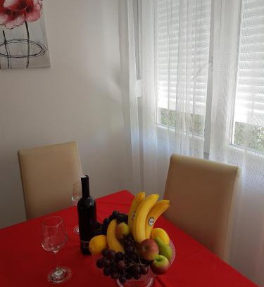 Kastel Novi Apartamento | Apartment LANA Kaštel Stari