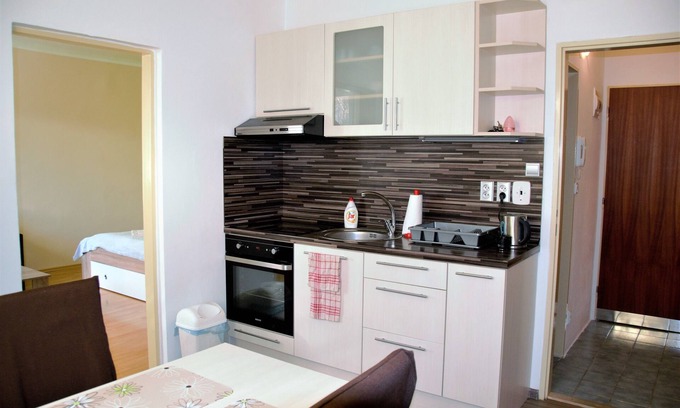 Banska Bystrica Apartamento | Apartamento Lazovna cerca del centro histórico de Banska Bystrica