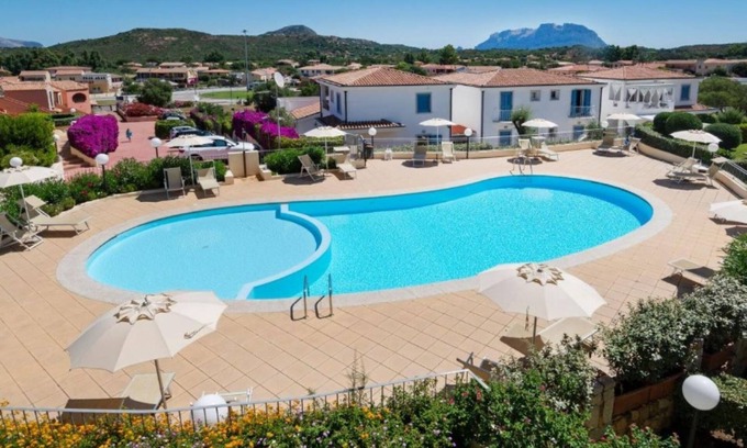 Murta Maria Apartamento | Apartamento 'Lazulite - Vacaciones en Cerdeña' con piscina compartida, Wi-Fi y aire acondicionado
