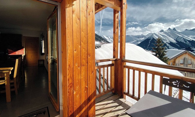 Saint-Jean-d'Arves Apartamento | Apartamento 'Le Pralud' con vistas a la montaña, terraza compartida y Wi-Fi
