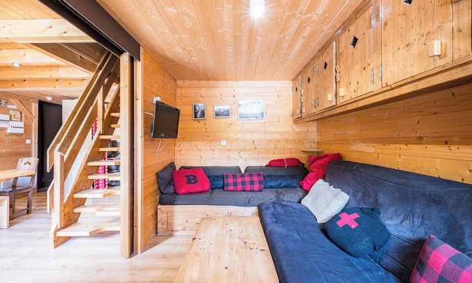 Villarodin-Bourget Apartamento | Apartamento 'Les Avenières - La Norma' con vistas a la montaña, balcón y Wi-Fi
