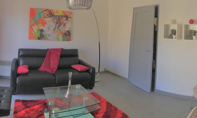 Alencon Apartamento | APARTAMENTO "LE PONT NEUF 61" **