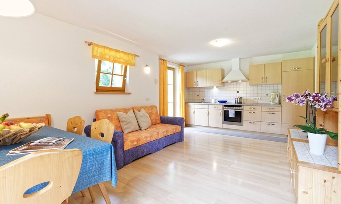 Racines Apartamento | Apartamento 'Leite' con vistas a la montaña, jardín compartido y Wi-Fi