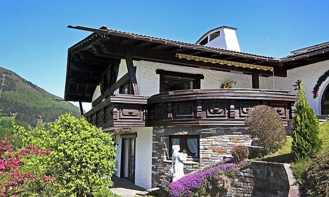 Pfons Apartamento | Apartamento Lener by Interhome