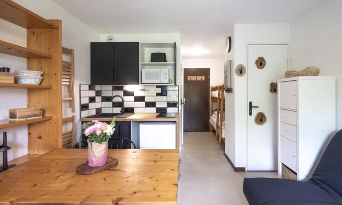 Morillon Apartamento | Apartamento 'Les Chalets Du Praz 4 - Immoclean' con vistas a la montaña y terraza privada