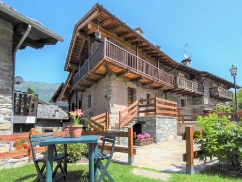 Cors Apartamento | Apartment Les Cors-1 by Interhome