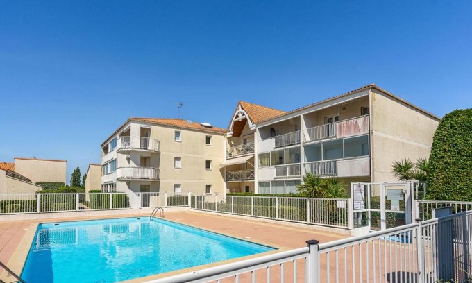 Vaux-sur-Mer Apartamento | Apartment Les Jardins de l'Océan-10 by Interhome