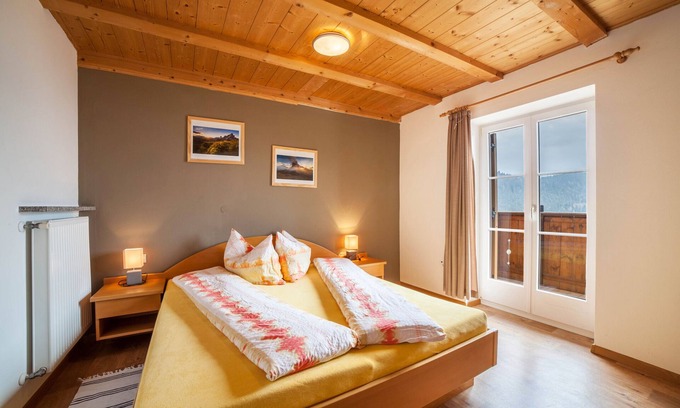 Molten Apartamento | Apartamento "Lingerhof - Arnika" con vistas a la montaña, balcón y Wi-Fi