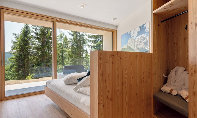 Avelengo Apartamento | Apartamento 'Lodge Larix' con vistas a la montaña, terraza privada y Wi-Fi