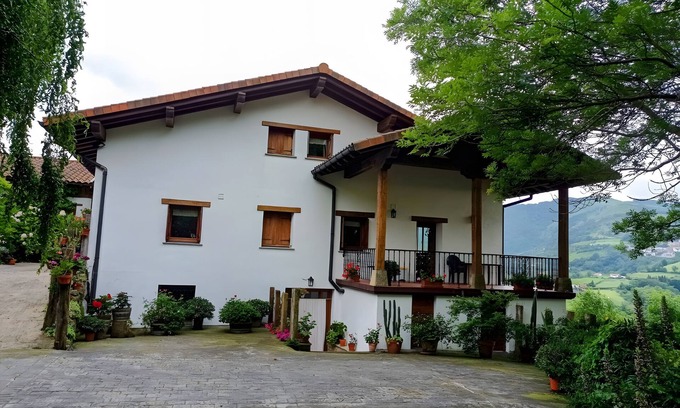 Olaskoegia Apartamento | Apartamento 'Lokate 2 Habitaciones' con vistas a la montaña, terraza privada y Wi-Fi