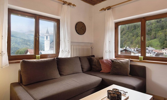 Vodo Cadore Apartamento | Apartamento 'Lorenzo' con vistas a la montaña, balcón y Wi-Fi