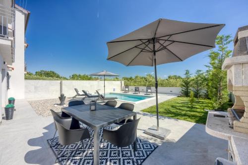 Fuskulin Apartamento | Apartment Luana with private pool