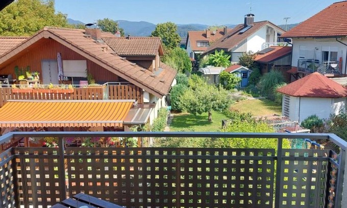 Steinen Apartamento | Apartamento 'Ferienwohnung Lueg Ins Wiesental' con vistas a la montaña, balcón y Wi-Fi