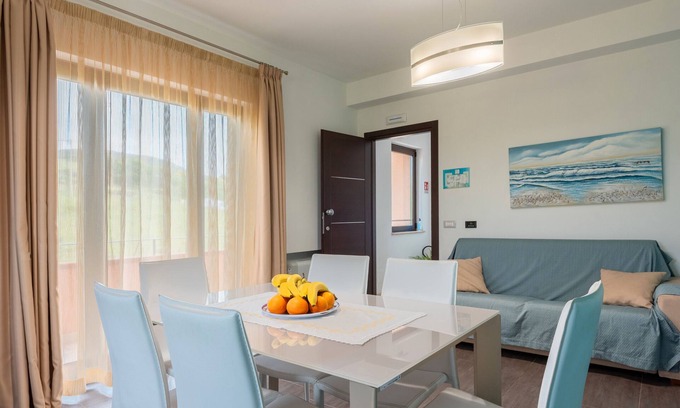 Tusa Apartamento | Apartamento 'Luna Nuova' con vistas al mar, Wi-Fi y aire acondicionado