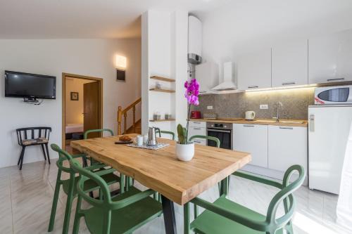 Stinjan Apartamento | Apartment Lungera