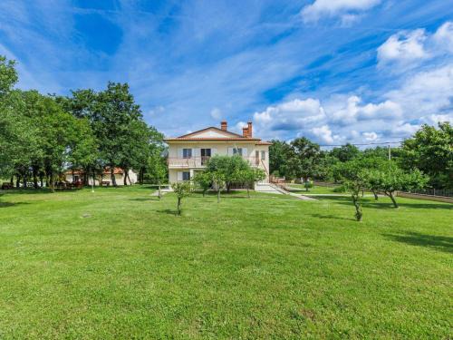Modrusani Apartamento | Apartment Macini-4 by Interhome