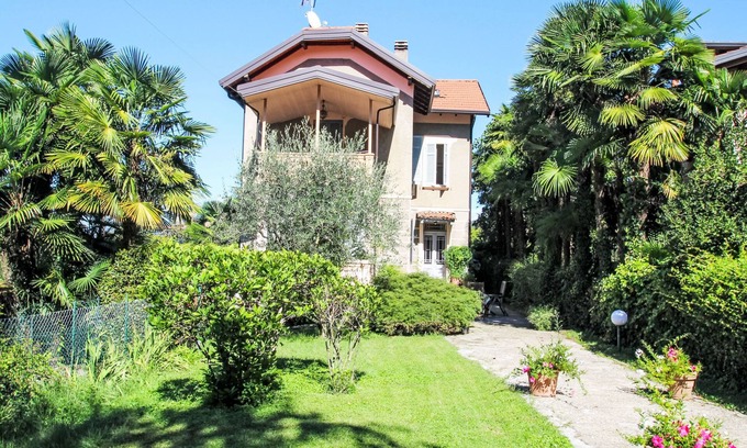 Castello Apartamento | Apartamento Magda by Interhome